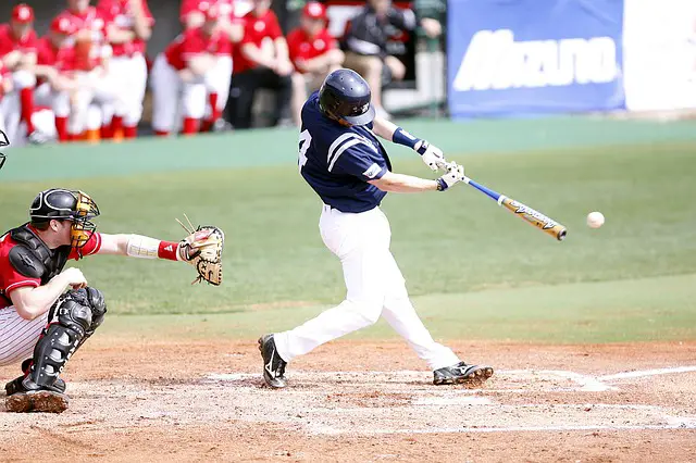 baseball players need batting gloves